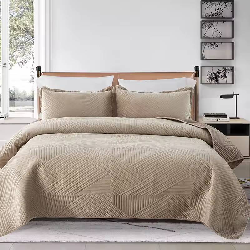 Vespera Milk Velvet Polyester Sheet Set