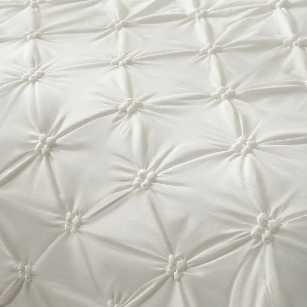 Vespera Light Quilt Cloud Like