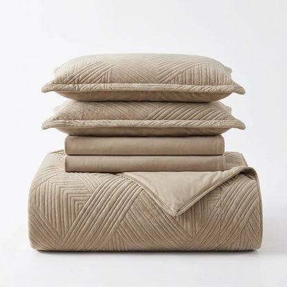 Vespera Milk Velvet Polyester Sheet Set